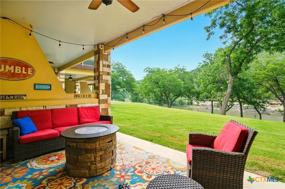 540 River Run #112 New Braunfels, TX 78132