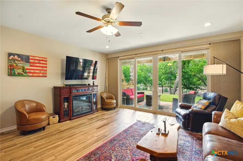 540 River Run #112 New Braunfels, TX 78132