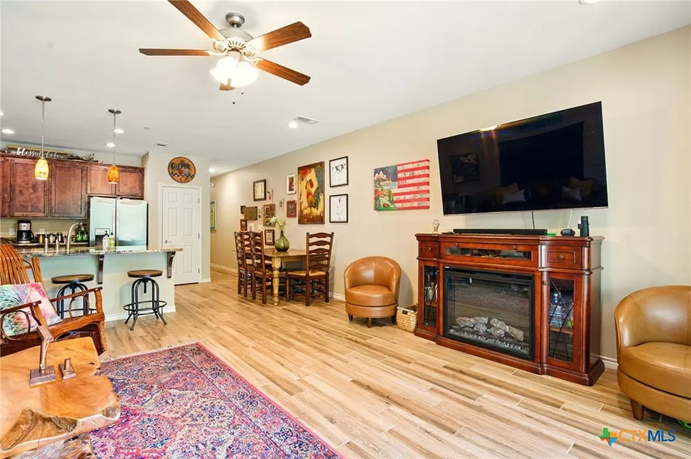 540 River Run #112 New Braunfels, TX 78132