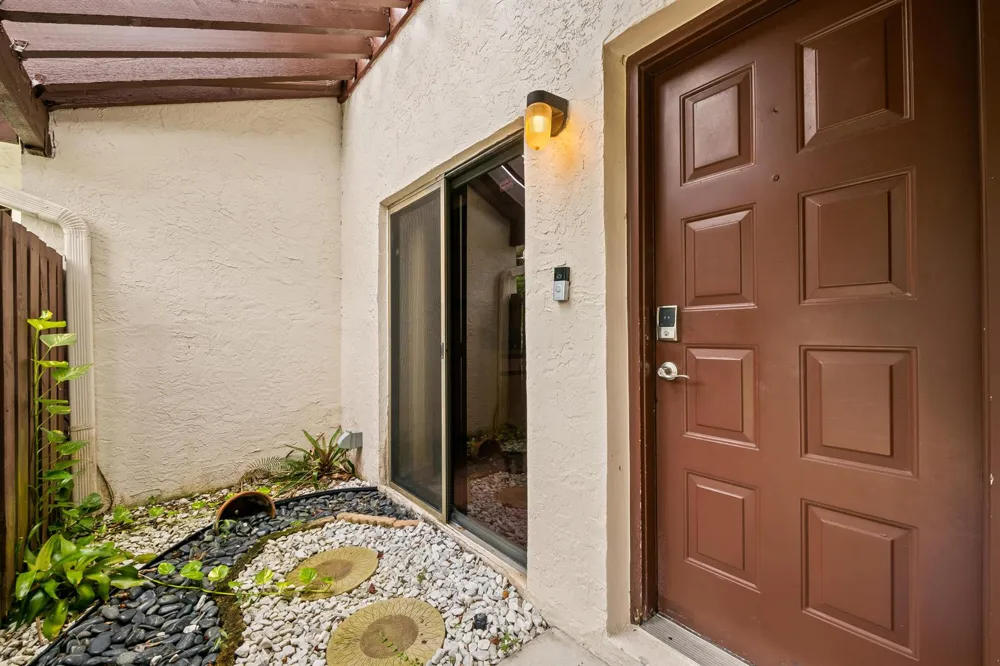 4352 Carambola Circle Coconut Creek, FL 33066