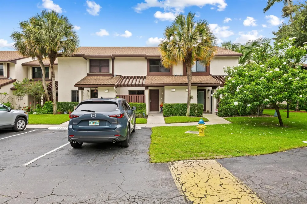 4352 Carambola Circle Coconut Creek, FL 33066