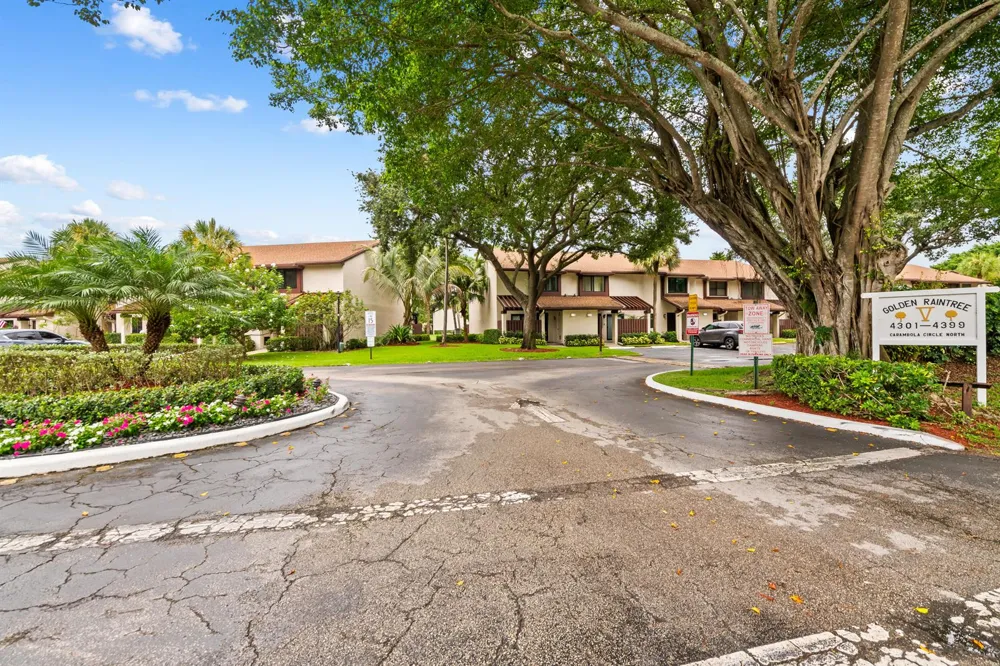 4352 Carambola Circle Coconut Creek, FL 33066