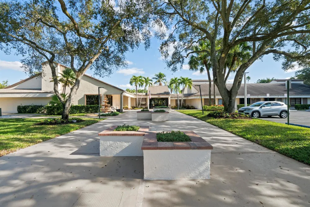 4352 Carambola Circle Coconut Creek, FL 33066