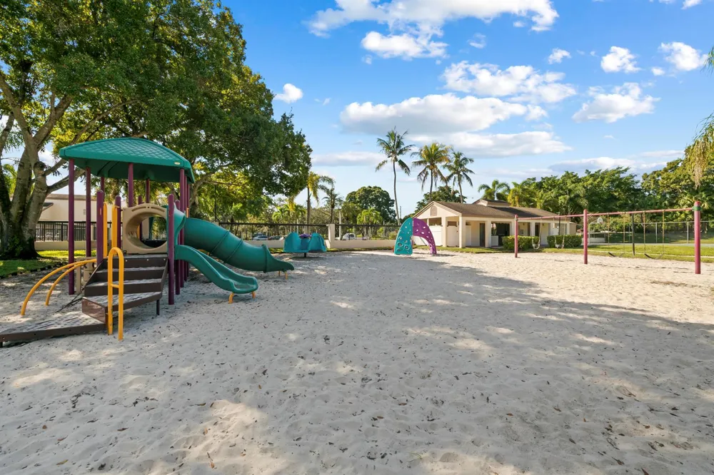 4352 Carambola Circle Coconut Creek, FL 33066