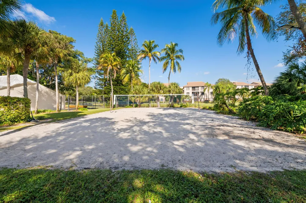 4352 Carambola Circle Coconut Creek, FL 33066