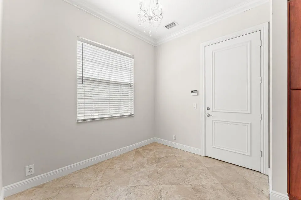 210 NE 69th Circle Boca Raton, FL 33487