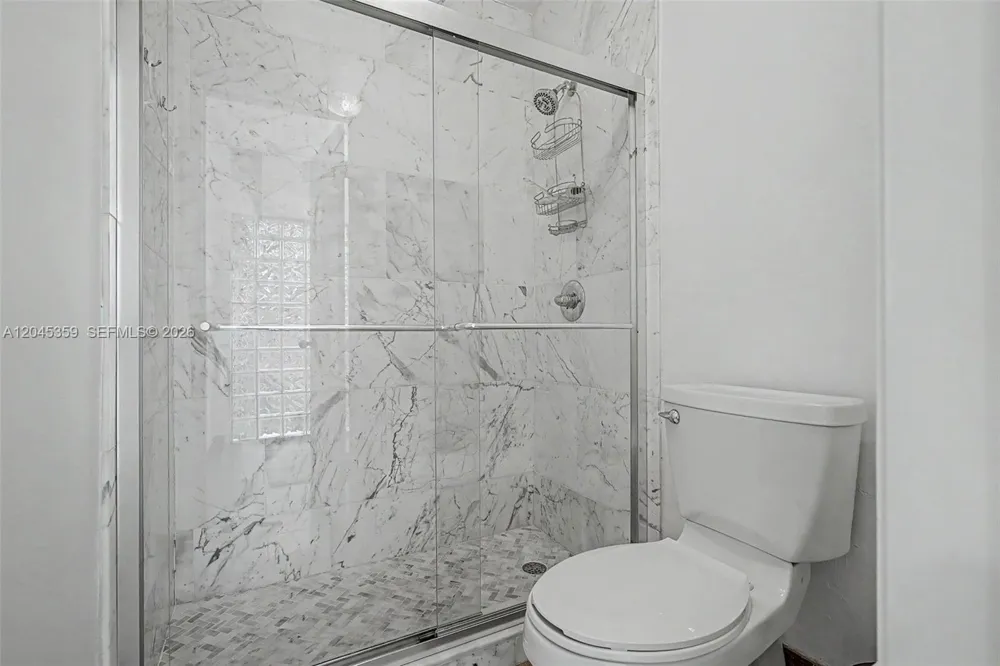 340 Atlantic Rd Key Biscayne, FL 33149