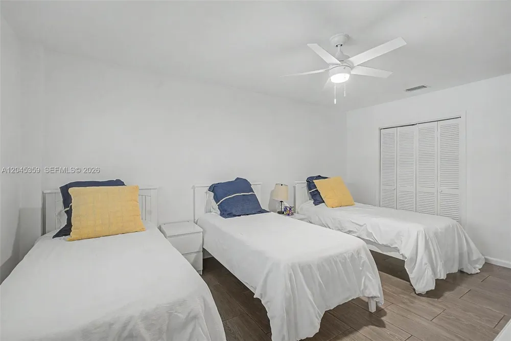 340 Atlantic Rd Key Biscayne, FL 33149
