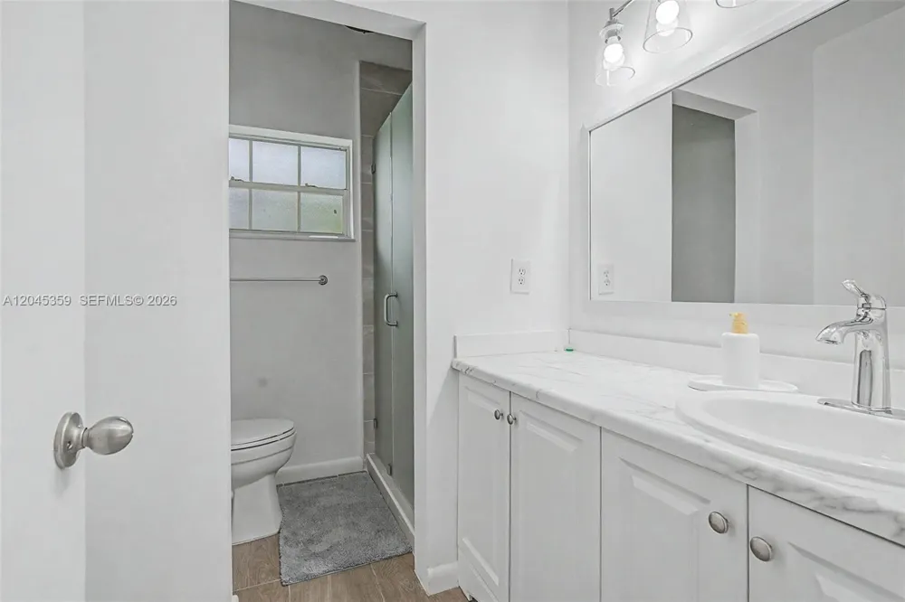 340 Atlantic Rd Key Biscayne, FL 33149