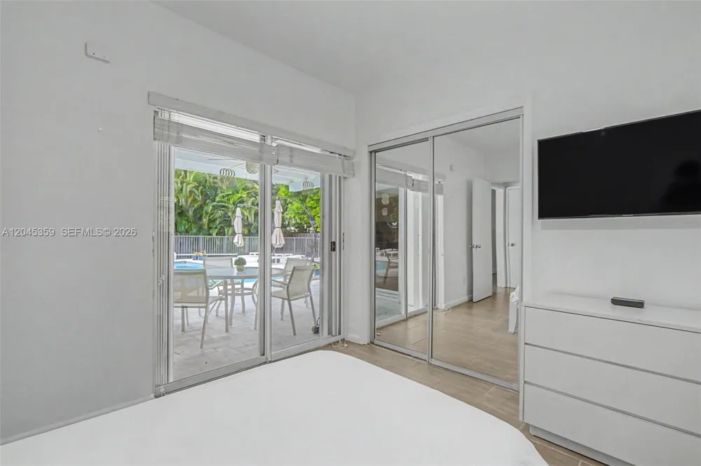 340 Atlantic Rd Key Biscayne, FL 33149