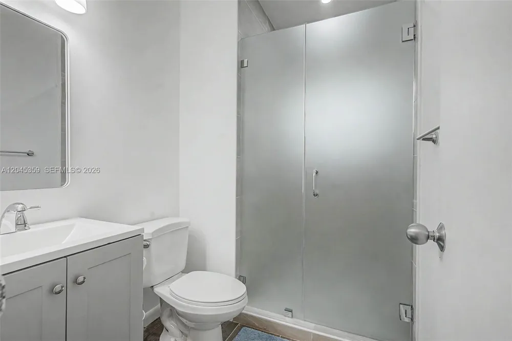 340 Atlantic Rd Key Biscayne, FL 33149
