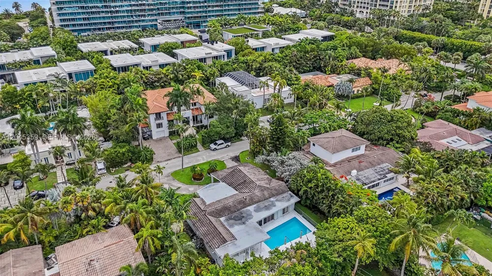 340 Atlantic Rd Key Biscayne, FL 33149