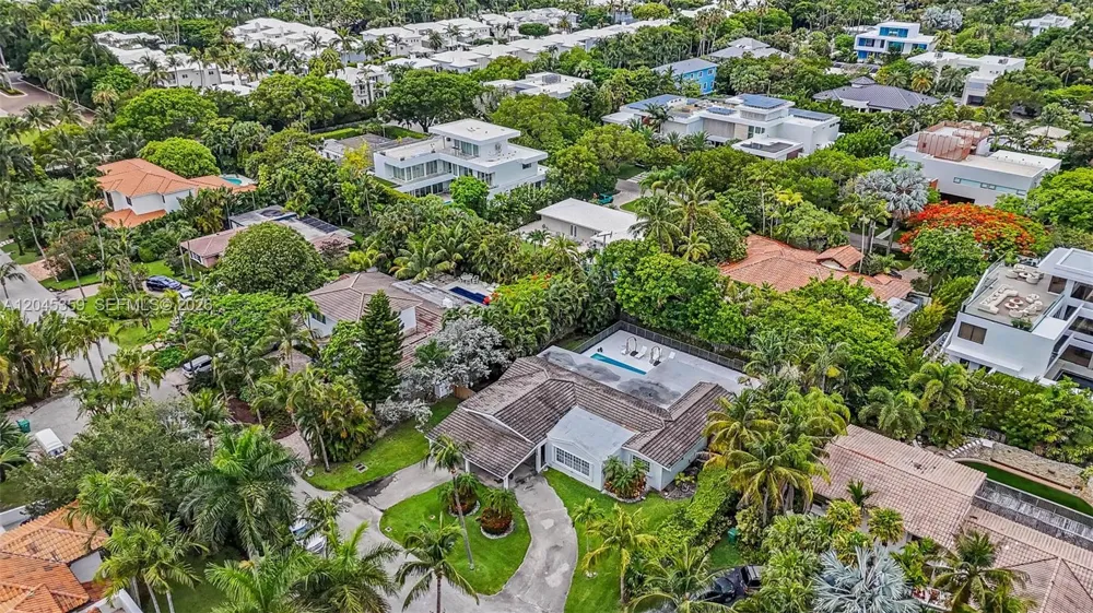 340 Atlantic Rd Key Biscayne, FL 33149