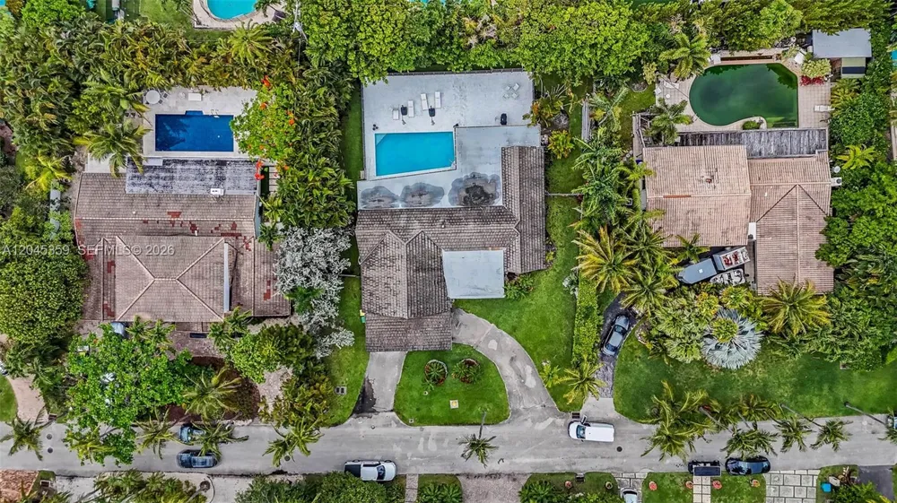 340 Atlantic Rd Key Biscayne, FL 33149