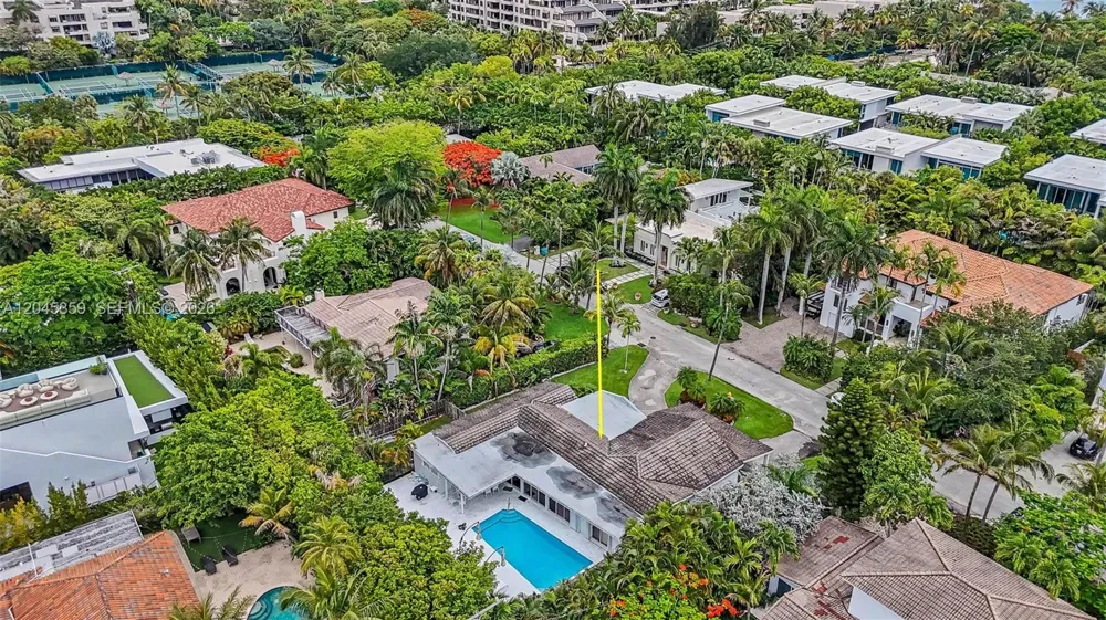 340 Atlantic Rd Key Biscayne, FL 33149