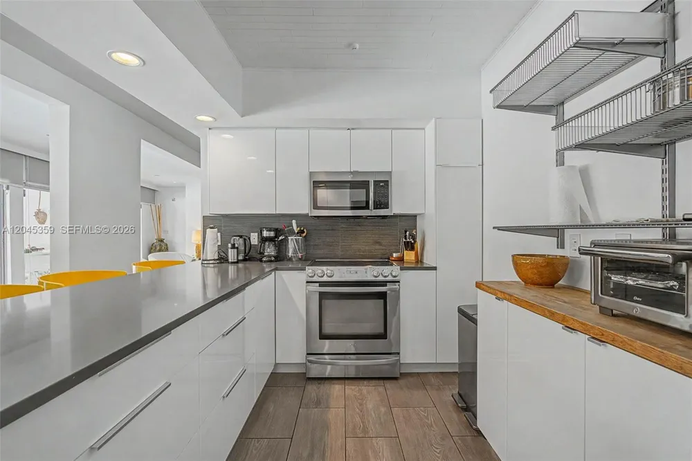340 Atlantic Rd Key Biscayne, FL 33149