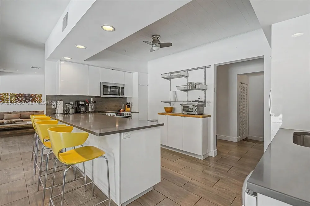 340 Atlantic Rd Key Biscayne, FL 33149