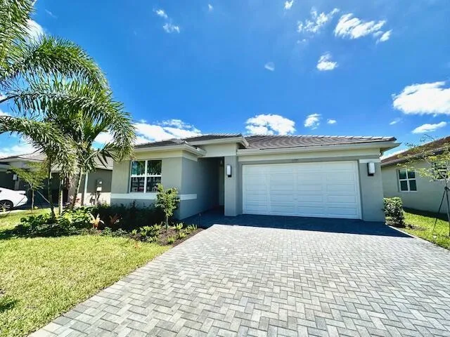 11785 SW Oceanus Boulevard Port St. Lucie, FL 34987
