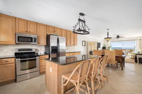 4049 Ocean Drive #505