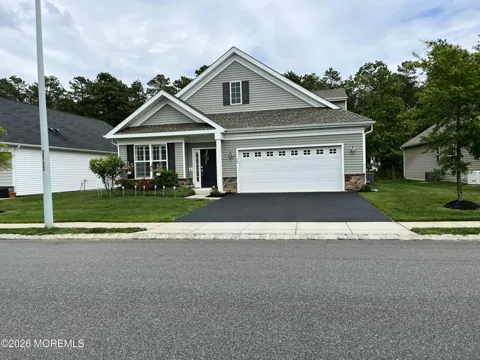 70 Woodside Lane