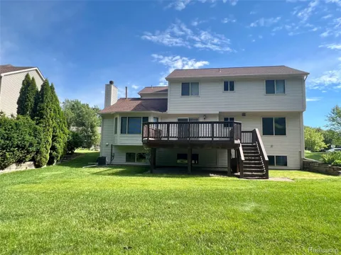 5931 Cedar Ridge Drive