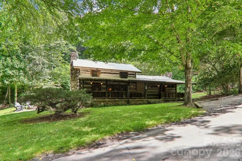 251 Village Lane