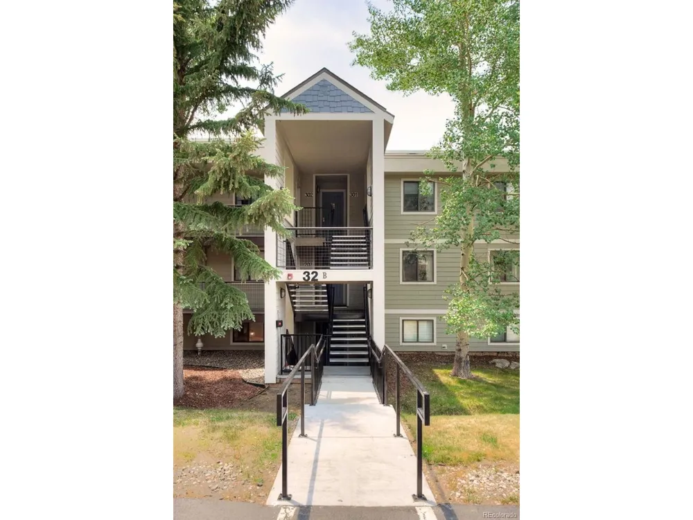 32 Corinthian Circle #B-102 Dillon, CO 80435