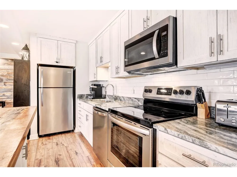 32 Corinthian Circle #B-102 Dillon, CO 80435