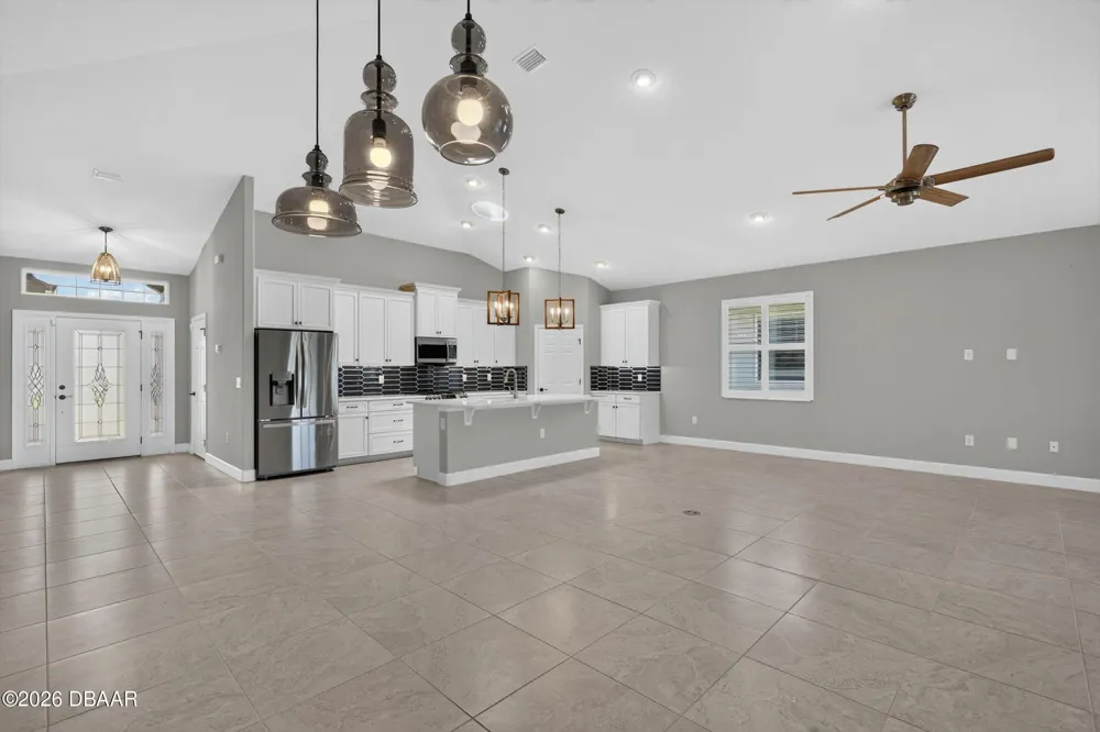 37 Lagoon Way Palm Coast, FL 32137