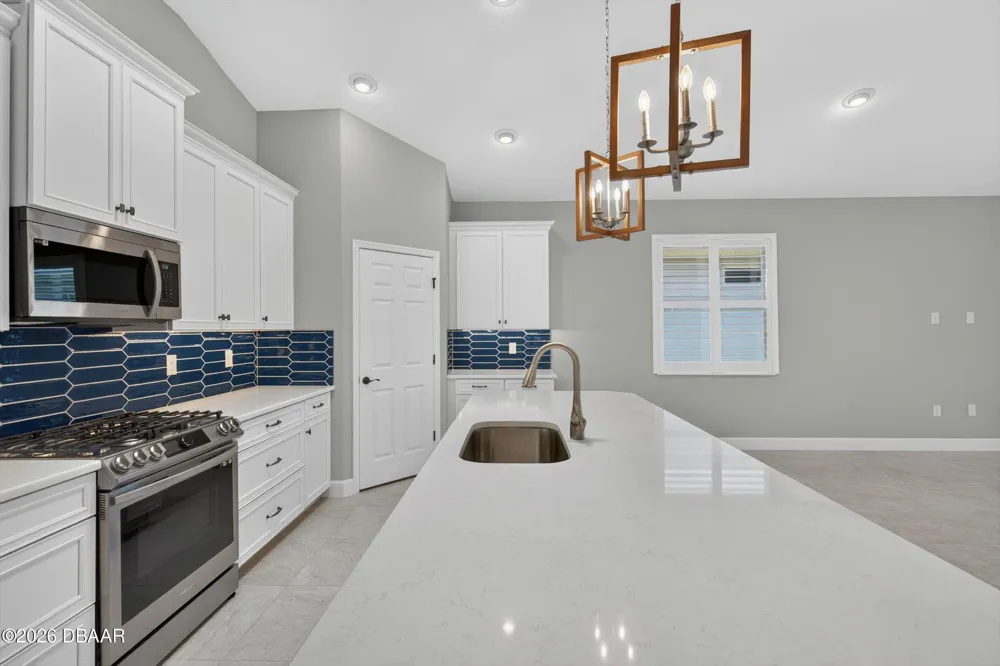 37 Lagoon Way Palm Coast, FL 32137