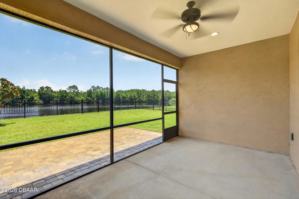 37 Lagoon Way Palm Coast, FL 32137