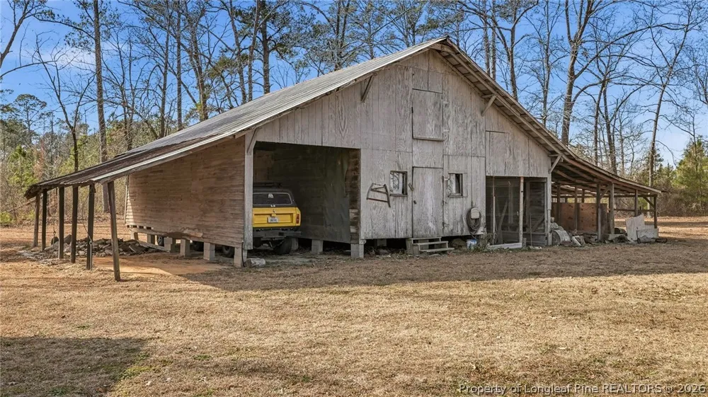 10765 Barker Ten Mile Road St Pauls, NC 28384