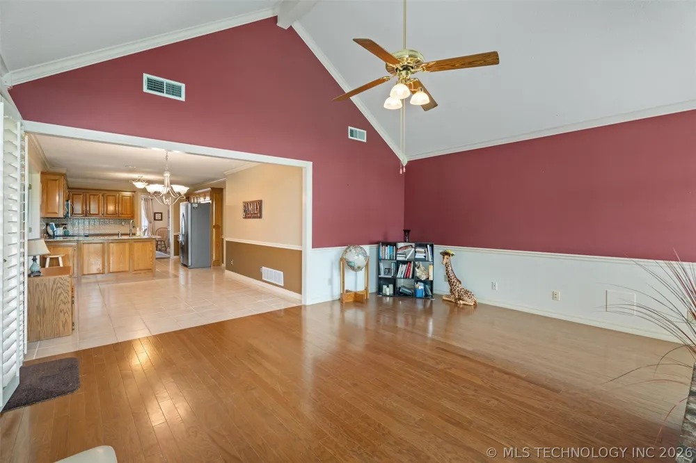 1018 Arbor Drive Bartlesville, OK 74006