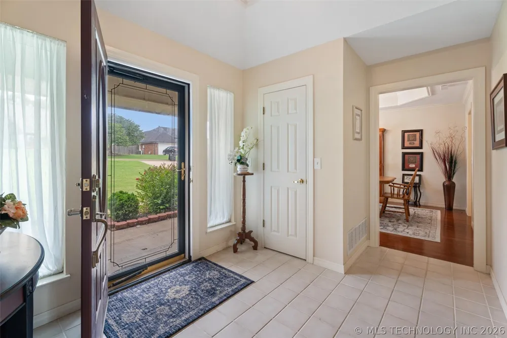 1018 Arbor Drive Bartlesville, OK 74006