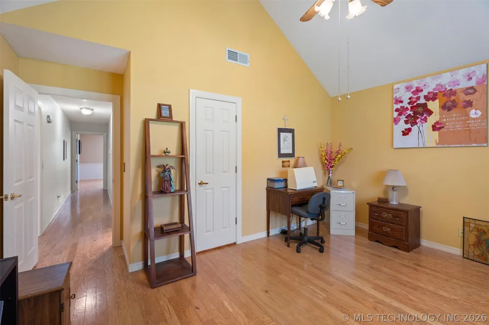 1018 Arbor Drive Bartlesville, OK 74006
