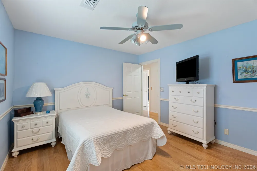 1018 Arbor Drive Bartlesville, OK 74006