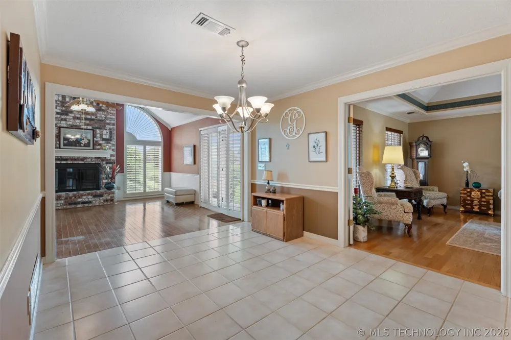 1018 Arbor Drive Bartlesville, OK 74006