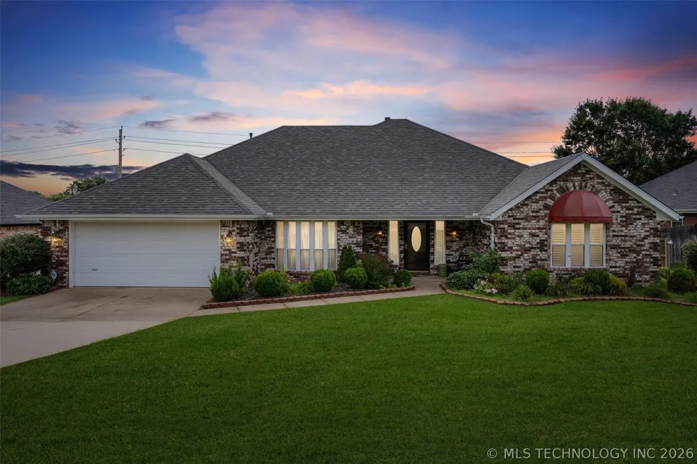 1018 Arbor Drive Bartlesville, OK 74006