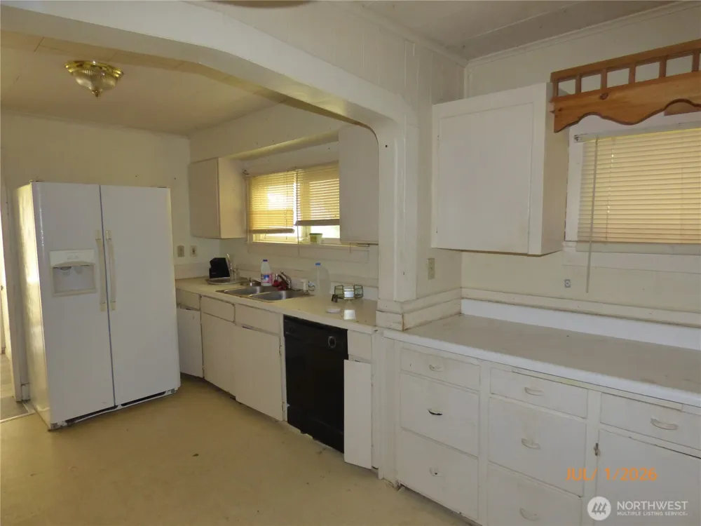 2218 W 5th Street Aberdeen, WA 98520