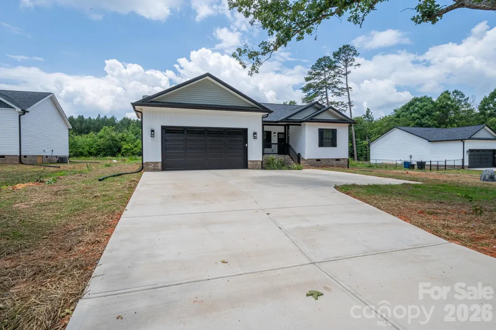 2474 Shoal Road Crouse, NC 28033