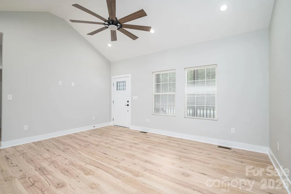 2474 Shoal Road Crouse, NC 28033