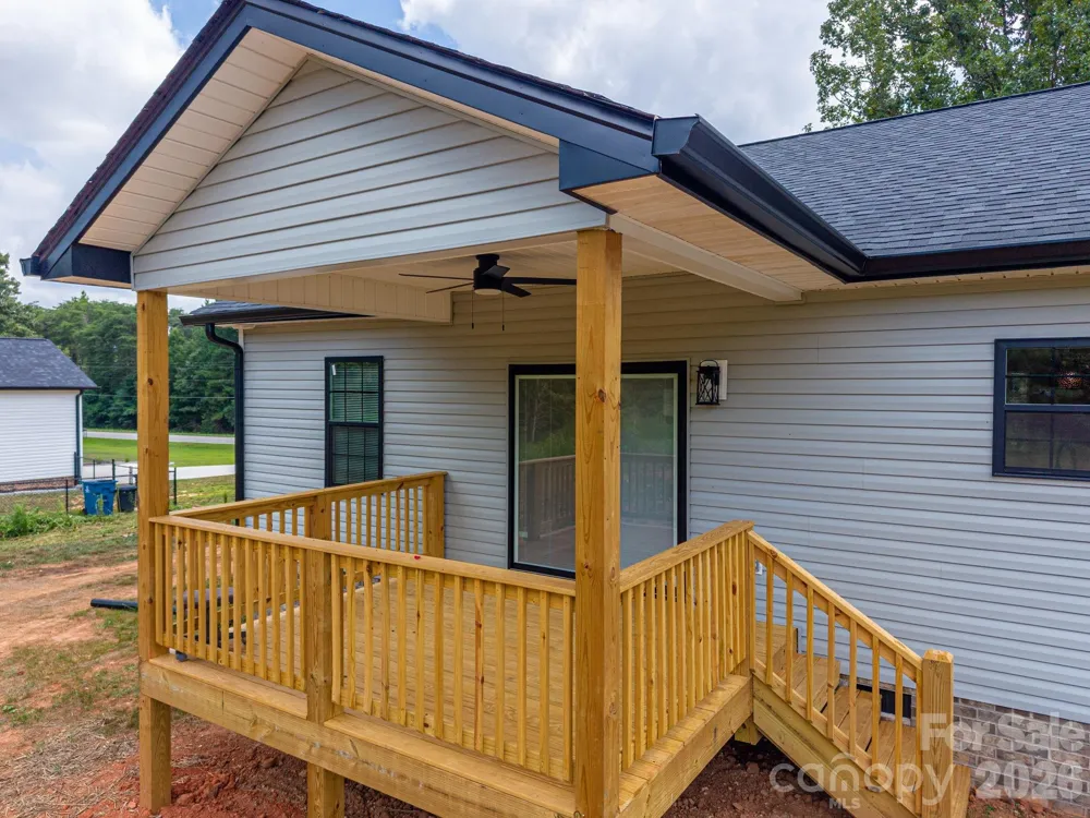 2474 Shoal Road Crouse, NC 28033
