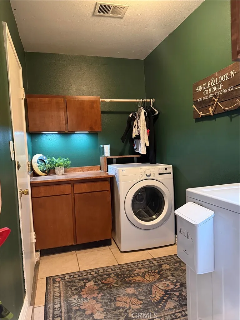 32038 Crystalaire Llano, CA 93544