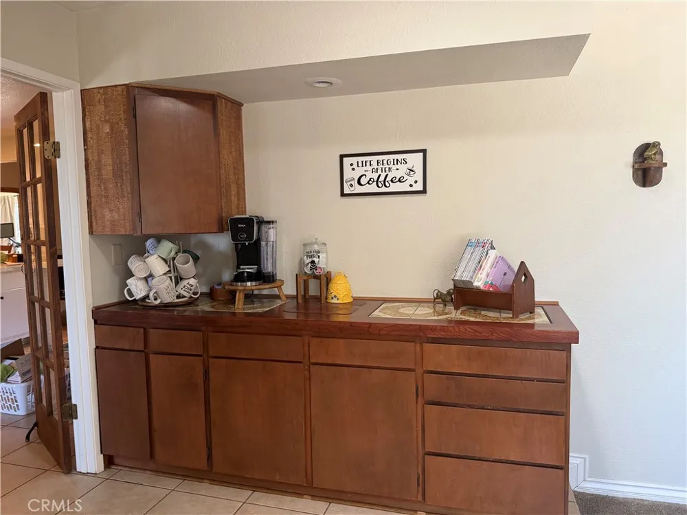 32038 Crystalaire Llano, CA 93544