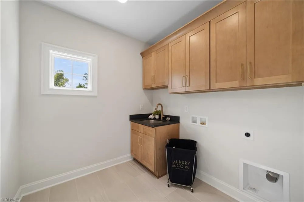 8906 Maltese Court Lewisville, NC 27023