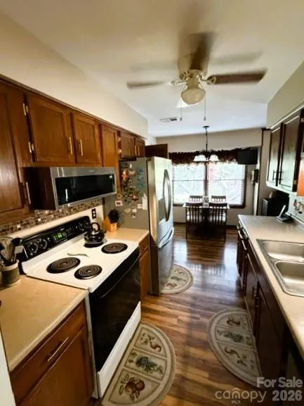 1218 Dotson Court Wilmington, NC 28405