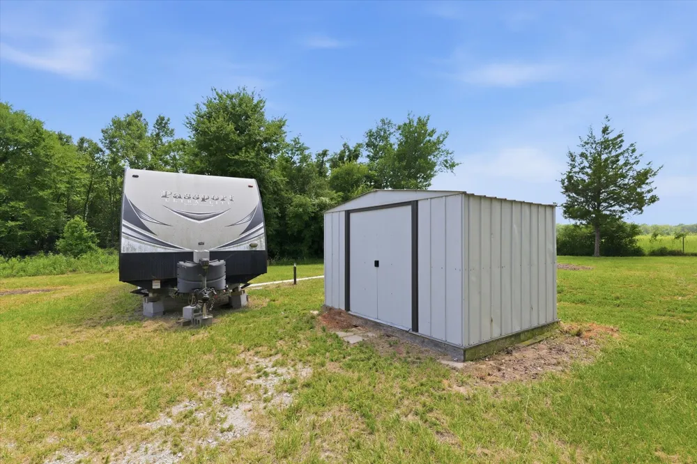3246 LCR 750 Thornton, TX 76687