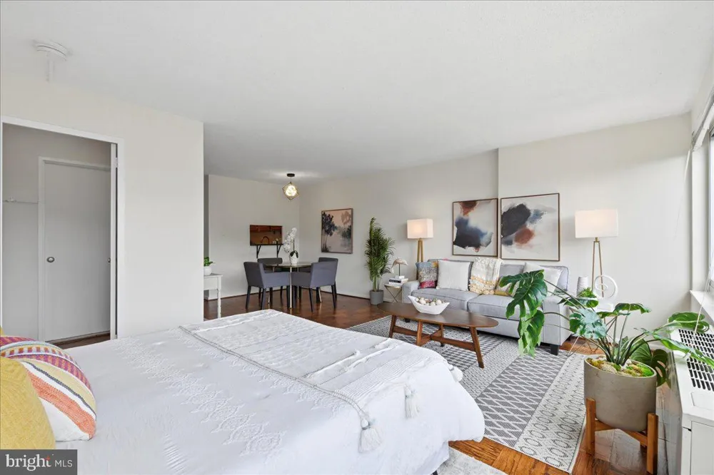 1330 NEW HAMPSHIRE AVENUE NW #905 Washington, DC 20036