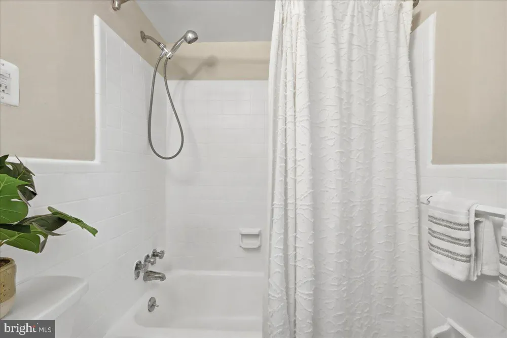 1330 NEW HAMPSHIRE AVENUE NW #905 Washington, DC 20036