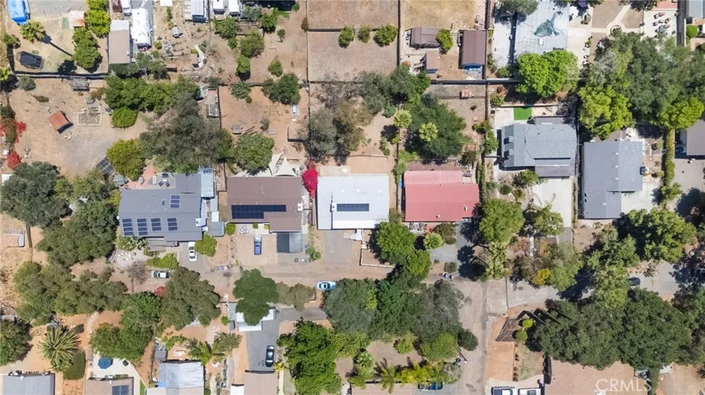 464 E Kalmia Fallbrook, CA 92028